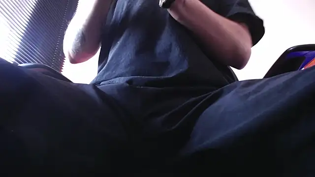 zacwatson  online show from March 2026 08:59:02 PM