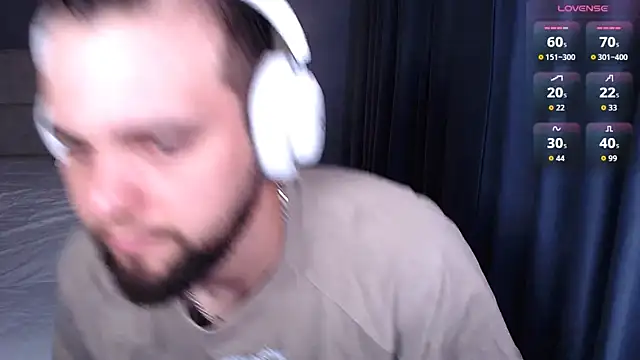 ChillyXO online show from July 2026 01:45:01 AM