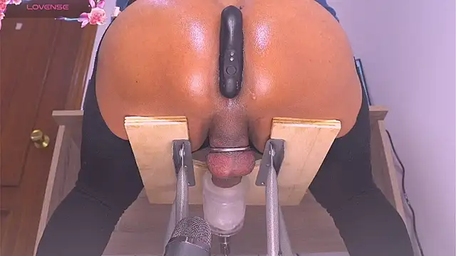 Snapshot of boytwink_20 chatting on January 2025 03:23:01 PM boytwink 20 online show from January 2025 03:23:01 PM