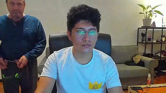 Snapshot of boytwink_20 chatting on November 2025 10:21:01 PM boytwink 20 online show from November 2025 10:21:01 PM