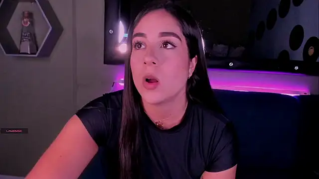 Sussy Bell01 online show from January 2025 08:21:01 PM