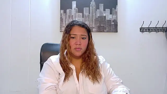 Snapshot of I_am_yours- chatting on October 2025 11:44:02 AM I am yours- online show from October 2025 11:44:02 AM