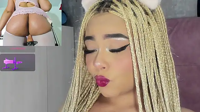 conny  curly online show from April 2026 02:11:02 PM