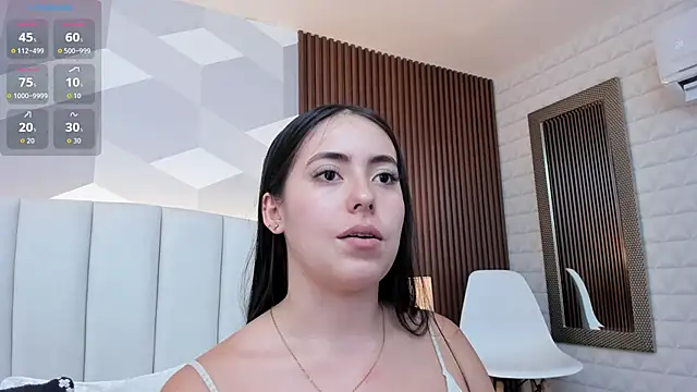 Julietasantos   online show from October 2025 06:19:01 PM