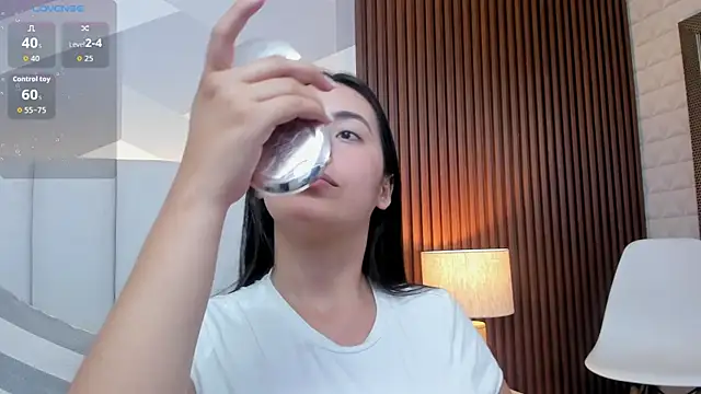 Julietasantos   online show from February 2026 06:20:02 PM