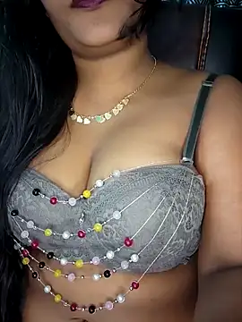 Snapshot of Kotha_-Moni chatting on May 2026 03:17:02 PM Kotha -Moni online show from May 2026 03:17:02 PM