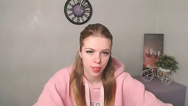 AliceFlirtt  online show from February 2025 07:49:01 AM