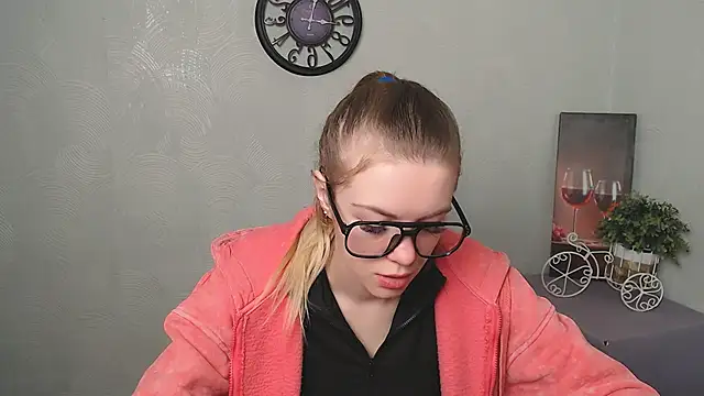 AliceFlirtt  online show from February 2025 08:09:02 AM