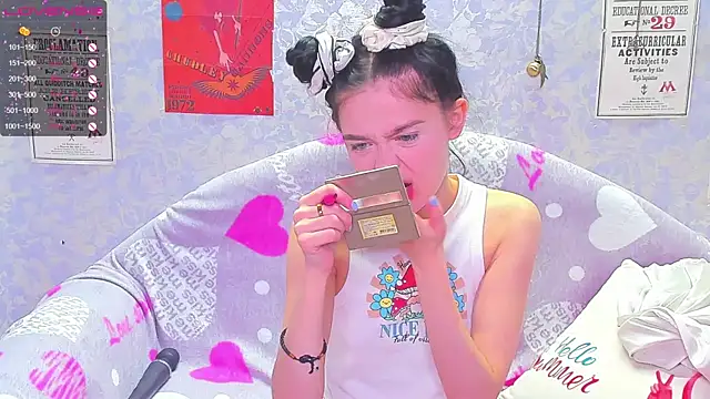 Snapshot of Vanessa_Florence chatting on December 2024 01:07:01 AM Vanessa Florence online show from December 2024 01:07:01 AM