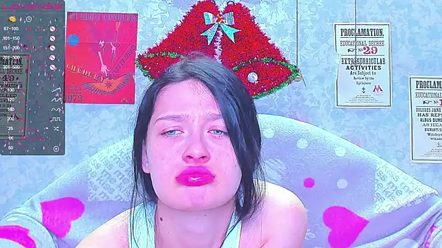 Snapshot of Vanessa_Florence chatting on January 2025 01:21:01 AM Vanessa Florence online show from January 2025 01:21:01 AM