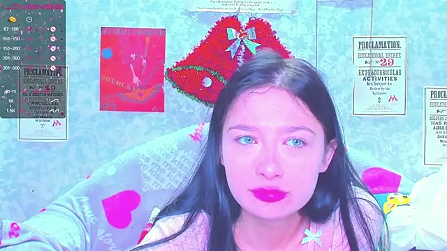 Snapshot of Vanessa_Florence chatting on January 2025 01:04:01 AM Vanessa Florence online show from January 2025 01:04:01 AM