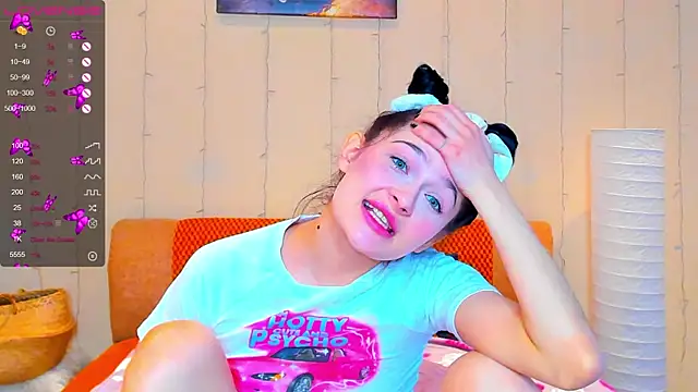 Snapshot of Vanessa_Florence chatting on February 2025 03:19:01 AM Vanessa Florence online show from February 2025 03:19:01 AM