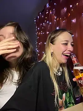 Snapshot of Dooubletroublee chatting on February 2025 12:51:01 AM Dooubletroublee online show from February 2025 12:51:01 AM