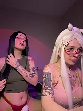 Snapshot of Dooubletroublee chatting on February 2025 11:23:02 PM Dooubletroublee online show from February 2025 11:23:02 PM