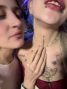 Dooubletroublee online show from March 2026 01:01:01 AM