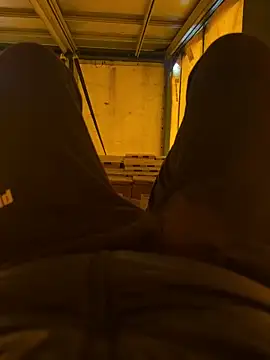 Snapshot of cussy007 chatting on December 2024 10:44:02 AM cussy007 online show from December 2024 10:44:02 AM