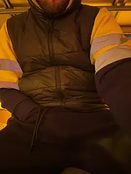 Snapshot of cussy007 chatting on January 2025 11:21:02 AM cussy007 online show from January 2025 11:21:02 AM