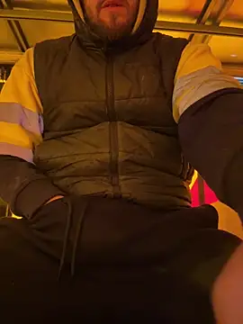 Snapshot of cussy007 chatting on January 2025 01:32:01 PM cussy007 online show from January 2025 01:32:01 PM