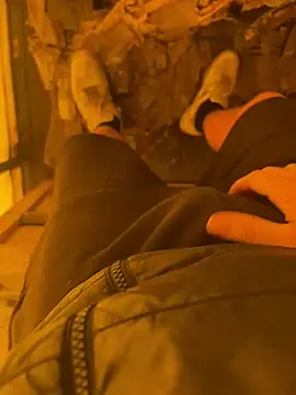 Snapshot of cussy007 chatting on March 2025 10:16:02 AM cussy007 online show from March 2025 10:16:02 AM