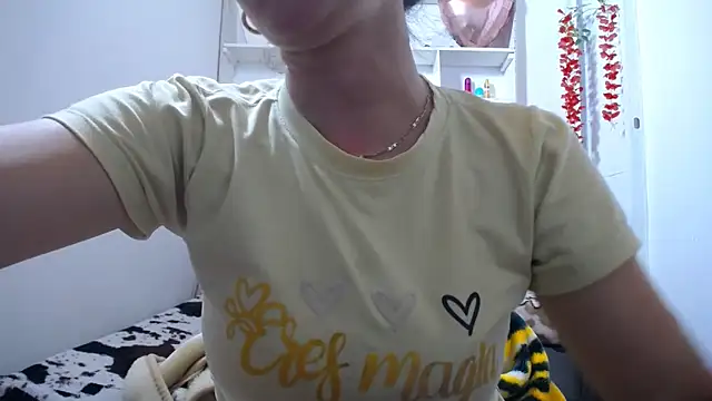 Snapshot of Luna_girlhot_ chatting on February 2026 04:54:02 PM Luna girlhot online show from February 2026 04:54:02 PM