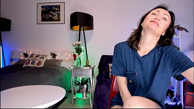 Snapshot of MissAliciaFD chatting on December 2024 05:37:02 PM MissAliciaFD online show from December 2024 05:37:02 PM