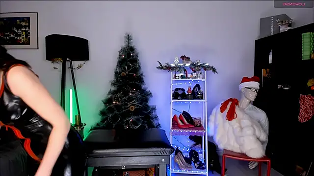 Snapshot of MissAliciaFD chatting on December 2024 07:27:02 PM MissAliciaFD online show from December 2024 07:27:02 PM