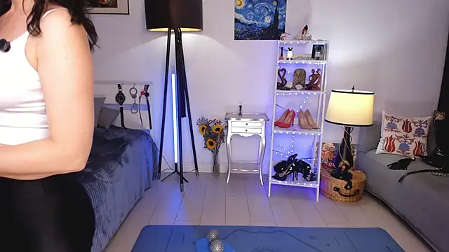 Snapshot of MissAliciaFD chatting on October 2025 10:17:02 AM MissAliciaFD online show from October 2025 10:17:02 AM