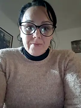 fekete demon online show from December 2025 07:44:01 PM