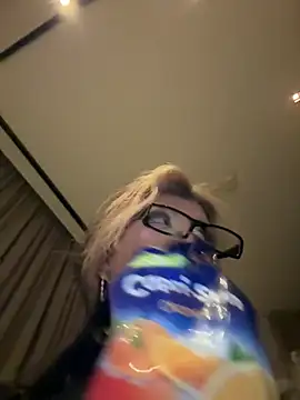 Snapshot of jackelinuh chatting on February 2026 12:03:01 AM jackelinuh online show from February 2026 12:03:01 AM