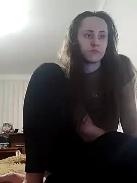 emeli moon online show from March 2025 06:30:01 PM