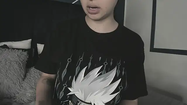 Adeelinee online show from December 2024 08:07:02 PM