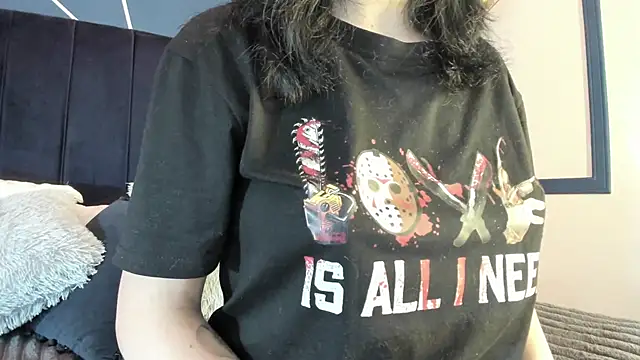 Adeelinee online show from December 2024 06:06:02 PM