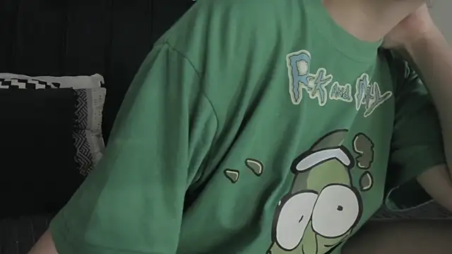 Adeelinee online show from February 2025 07:42:01 PM