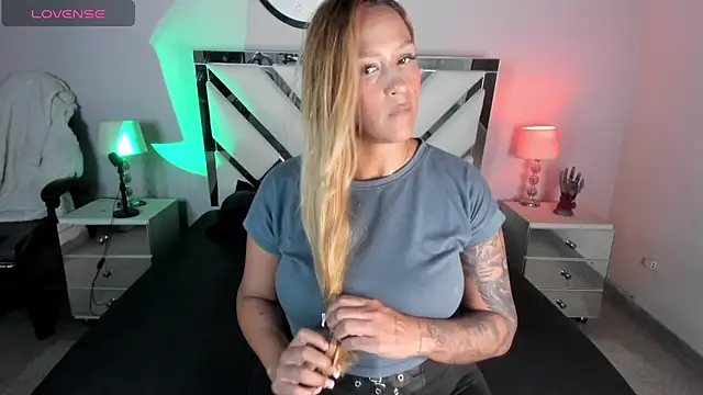 AnyyJones online show from March 2025 09:17:01 PM