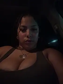 Snapshot of lovelymyah chatting on February 2025 06:33:01 AM lovelymyah online show from February 2025 06:33:01 AM