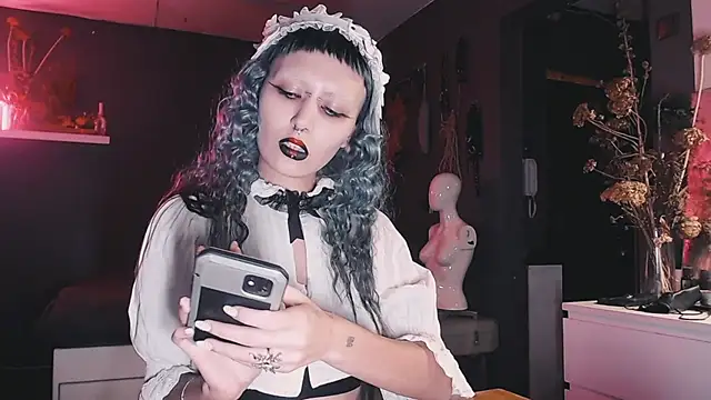 Snapshot of god_x_girl chatting on December 2024 05:57:01 PM god x girl online show from December 2024 05:57:01 PM