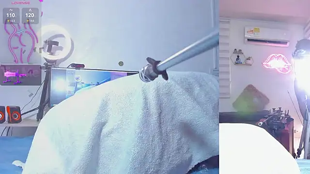 Abigail Girl   online show from February 2026 05:00:02 PM