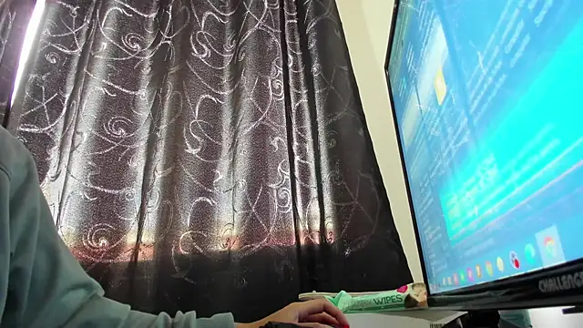 samantha  wilson online show from November 2025 01:22:02 PM