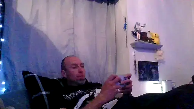 Snapshot of El_Gizmo chatting on June 2026 06:15:01 AM El Gizmo online show from June 2026 06:15:01 AM