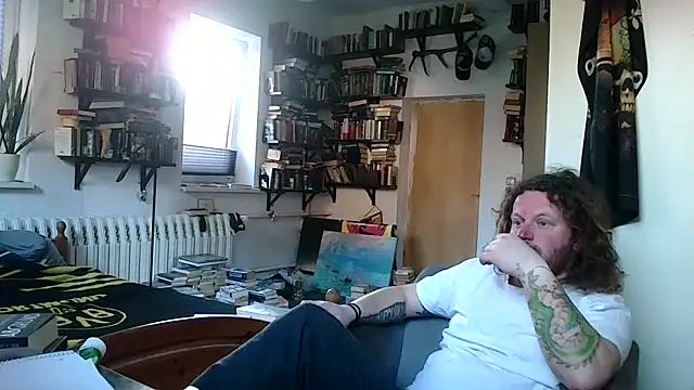 sunr1sa online show from February 2026 03:43:01 PM