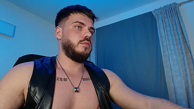 juliusmasters online show from December 2024 11:41:02 PM