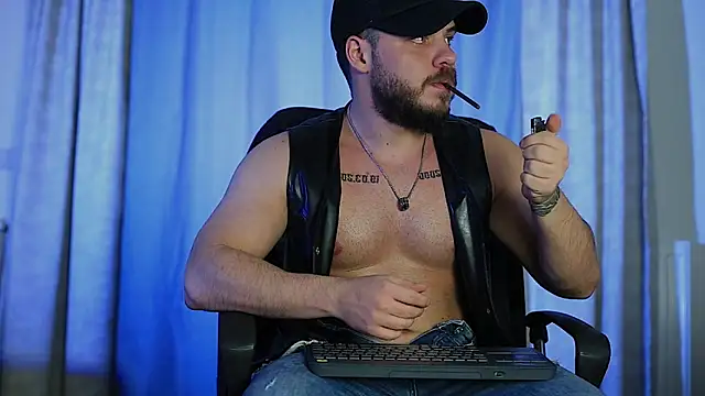 juliusmasters online show from January 2025 03:55:01 PM