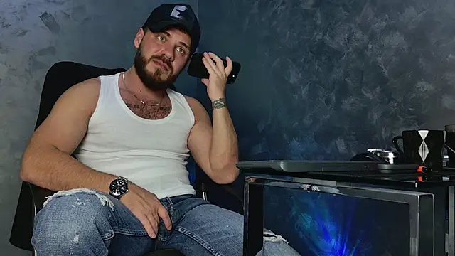 juliusmasters online show from November 2025 07:46:02 PM