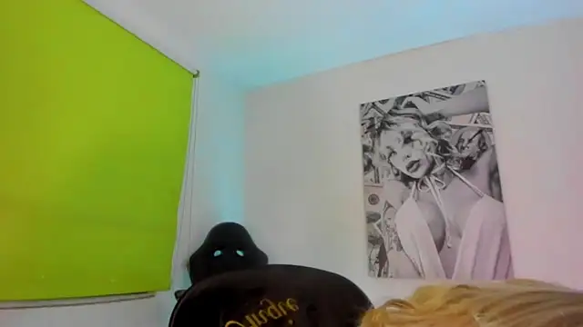 Snapshot of _juliana_star_ chatting on February 2025 11:46:02 PM juliana star online show from February 2025 11:46:02 PM