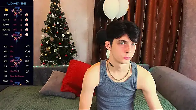 Snapshot of Aaron_Boom chatting on December 2024 01:43:01 AM Aaron Boom online show from December 2024 01:43:01 AM