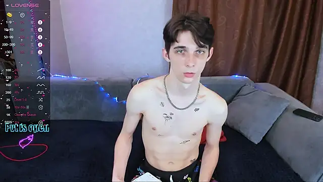 Aaron Boom online show from March 2026 05:19:01 PM