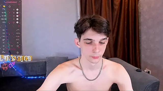 Aaron Boom online show from April 2026 09:40:02 PM