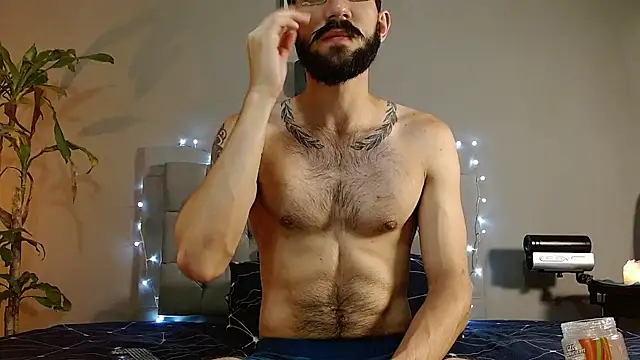 Snapshot of Mr_WhiteCock chatting on January 2025 09:08:02 PM Mr WhiteCock online show from January 2025 09:08:02 PM