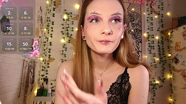 summerhazeee online show from December 2025 07:10:01 PM