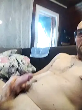 Snapshot of tomee83 chatting on November 2025 06:51:02 AM tomee83 online show from November 2025 06:51:02 AM